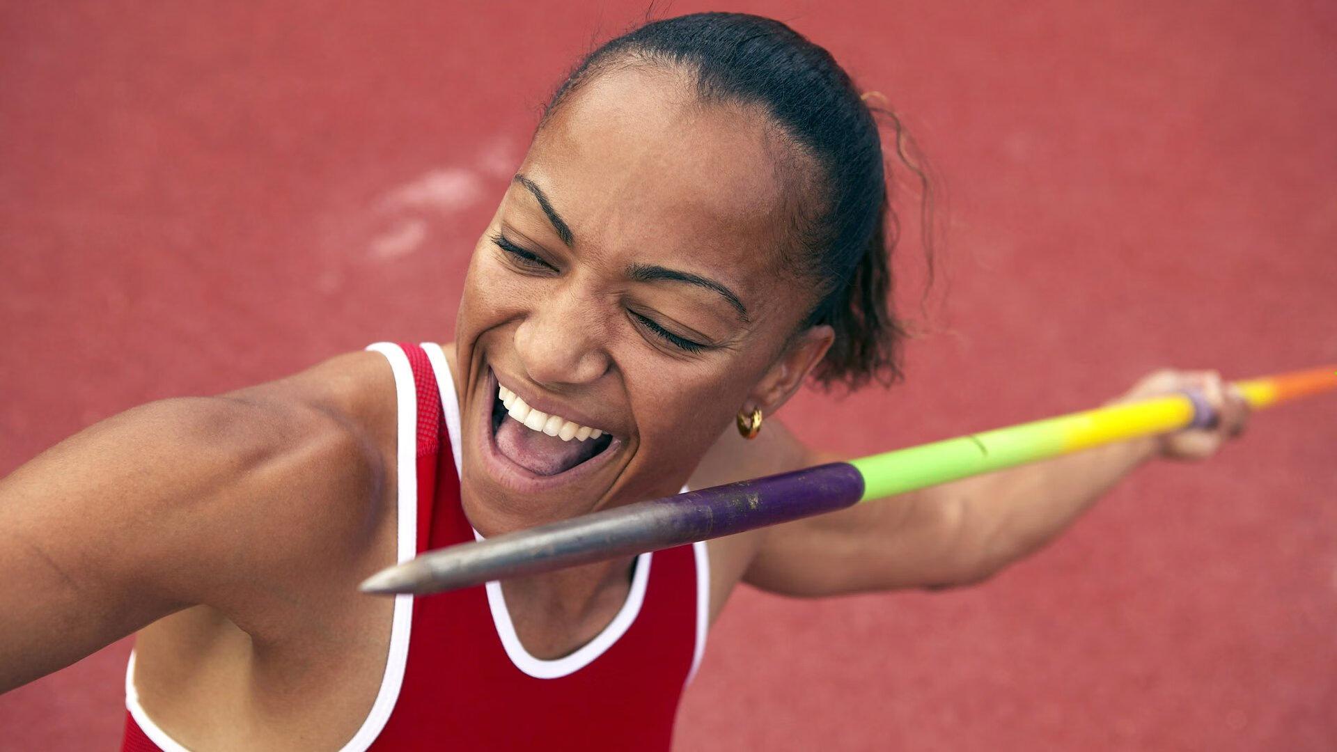 百米飞人巅峰对决 新星闪耀刷新纪录