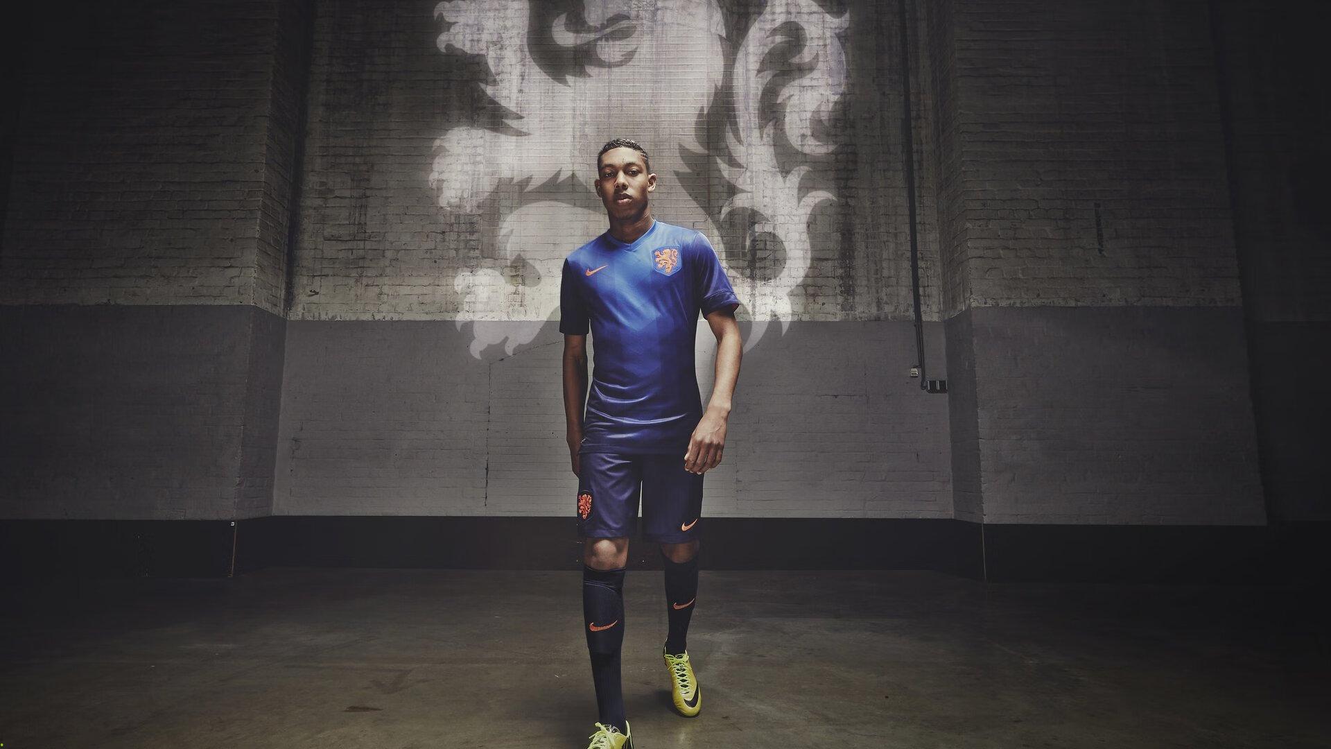 黑马逆袭！无名小将爆冷击败世界冠军，缔造体坛新传奇