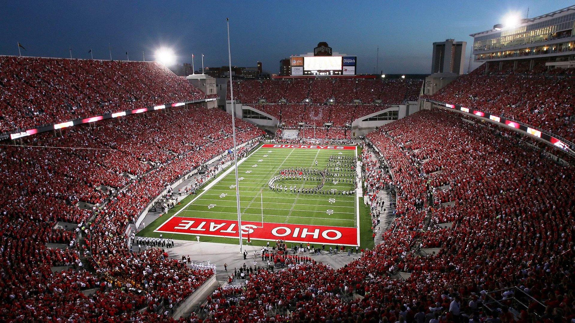 欧冠八强战火爆开打 豪门对决引爆全球瞩目