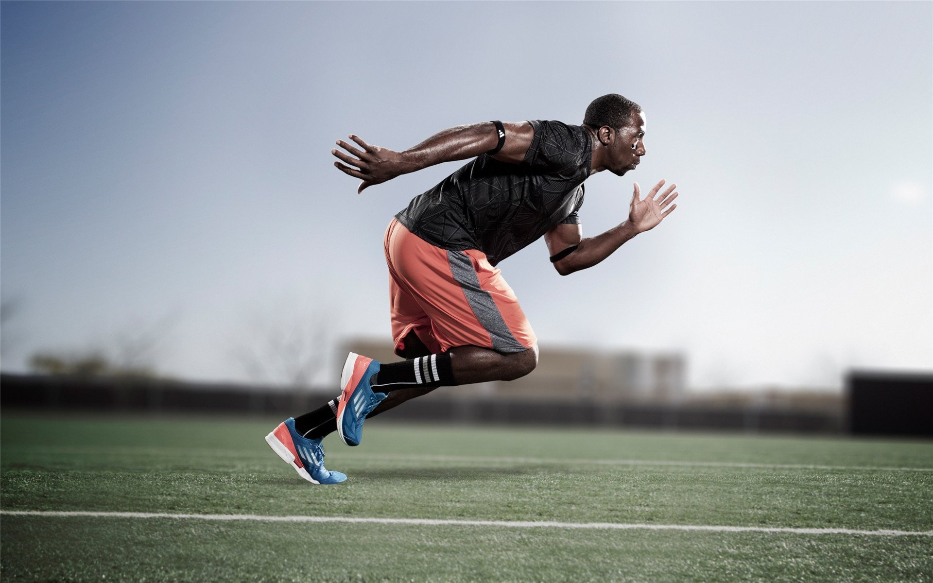 纳达尔强势回归红土赛场 法网前奏展现王者风范