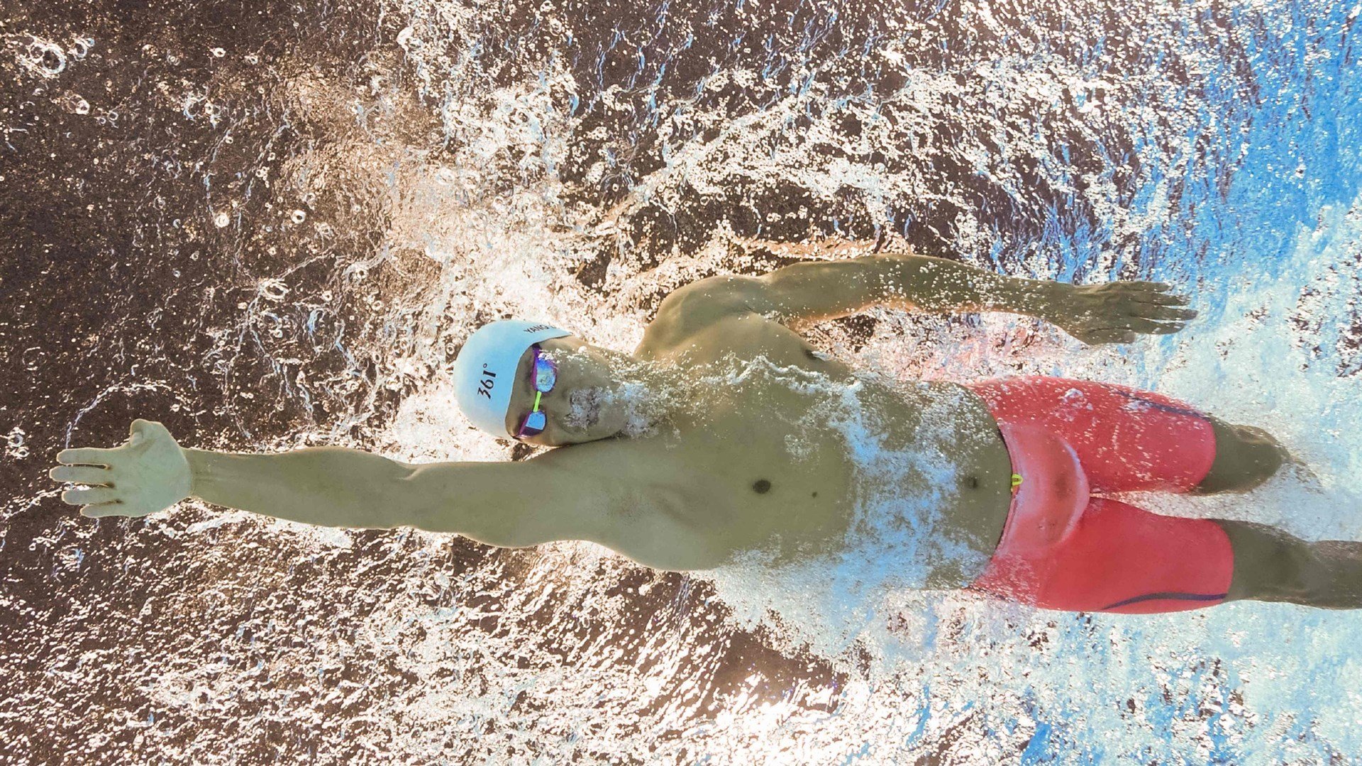 纳达尔关键破发点制胜 鏖战五盘晋级法网半决赛